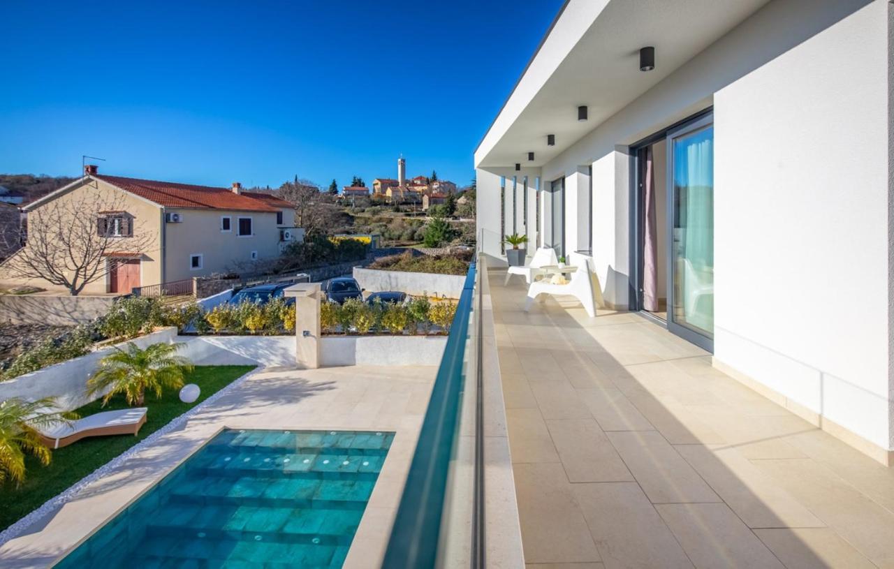 Villa Milly Vrh  Exteriör bild