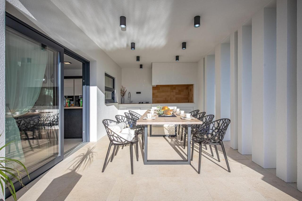 Villa Milly Vrh  Exteriör bild