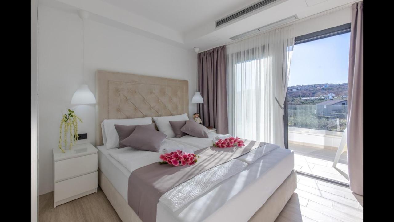 Villa Milly Vrh  Exteriör bild
